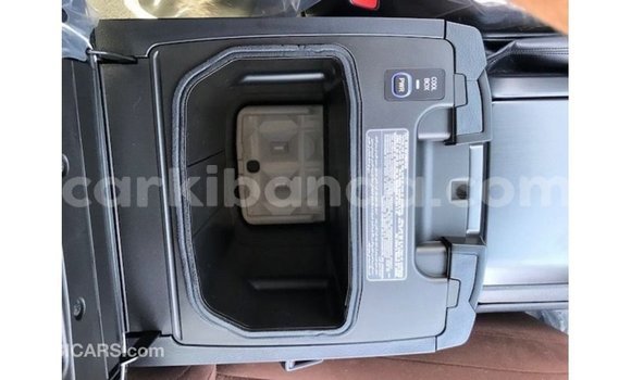 Gura Imported Toyota Land Cruiser Black Imodoka i Import - Dubai mu Uganda Gura Imported Toyota Land Cruiser Black Imodoka i Import - Dubai mu Uganda