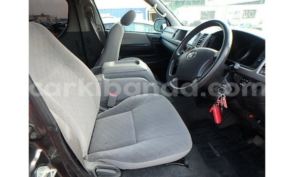 Acheter Import Voiture Toyota Hiace Autre à Import - Dubai, Ouganda Acheter Import Voiture Toyota Hiace Autre à Import - Dubai, Ouganda