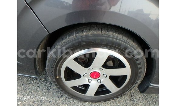 Acheter Import Voiture Toyota Hiace Autre à Import - Dubai, Ouganda Acheter Import Voiture Toyota Hiace Autre à Import - Dubai, Ouganda