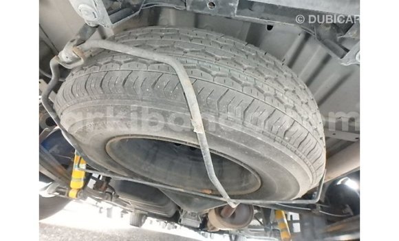 Acheter Import Voiture Toyota Hiace Autre à Import - Dubai, Ouganda Acheter Import Voiture Toyota Hiace Autre à Import - Dubai, Ouganda