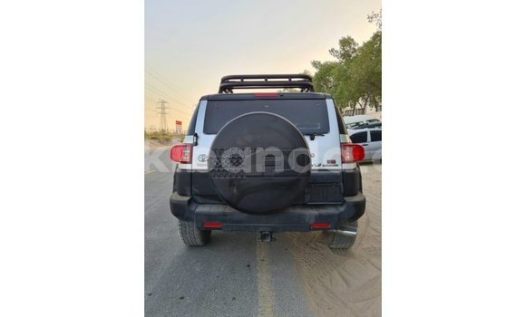 Buy Import Toyota FJ Cruiser Other Car in Import - Dubai in Uganda Buy Import Toyota FJ Cruiser Other Car in Import - Dubai in Uganda