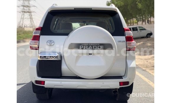 Acheter Import Voiture Toyota Prado Blanc à Import - Dubai, Ouganda Acheter Import Voiture Toyota Prado Blanc à Import - Dubai, Ouganda