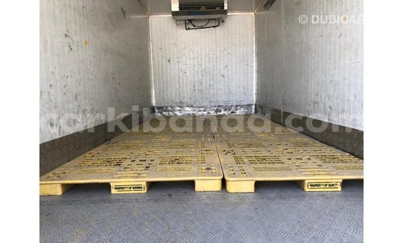 Acheter Import Voiture Mitsubishi i Blanc à Import - Dubai, Ouganda Acheter Import Voiture Mitsubishi i Blanc à Import - Dubai, Ouganda