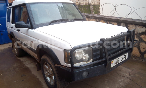 Buy Used Land Rover Discovery White Car in Kampala in Uganda Buy Used Land Rover Discovery White Car in Kampala in Uganda
