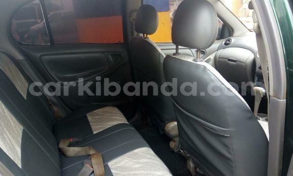 Nunua Ilio tumika Toyota Platz Kijani Gari ndani ya Kampala nchini Uganda Nunua Ilio tumika Toyota Platz Kijani Gari ndani ya Kampala nchini Uganda