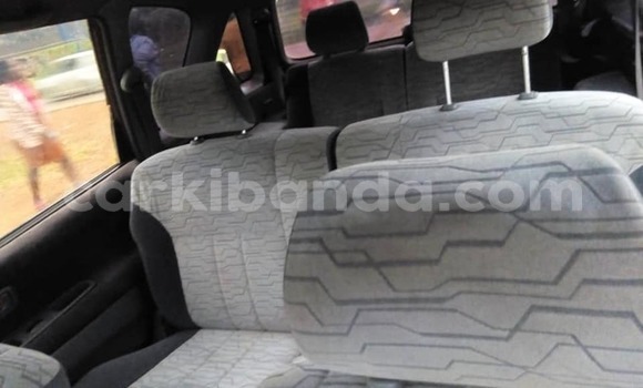 Acheter Occasion Voiture Toyota Ipsum Blanc à Kampala, Ouganda Acheter Occasion Voiture Toyota Ipsum Blanc à Kampala, Ouganda