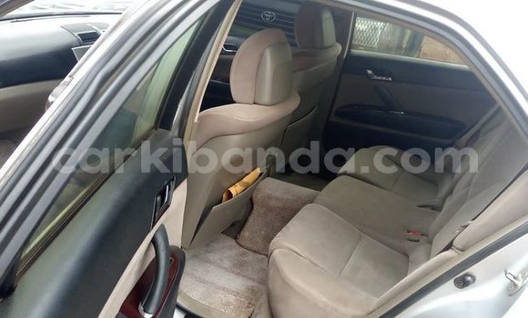 Acheter Occasion Voiture Toyota Mark X Gris à Kampala, Ouganda Acheter Occasion Voiture Toyota Mark X Gris à Kampala, Ouganda