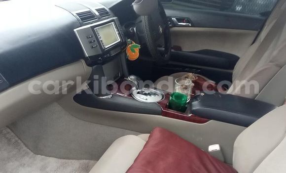Acheter Occasion Voiture Toyota Mark X Gris à Kampala, Ouganda Acheter Occasion Voiture Toyota Mark X Gris à Kampala, Ouganda
