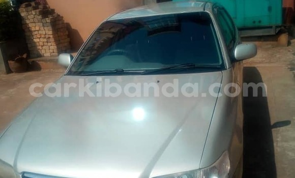 Acheter Occasion Voiture Toyota Premio Gris à Kampala, Ouganda