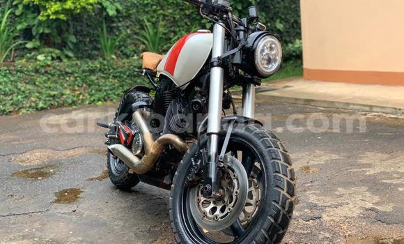 Acheter Occasion Moto Yamaha XV Rouge à Kampala, Ouganda Acheter Occasion Moto Yamaha XV Rouge à Kampala, Ouganda