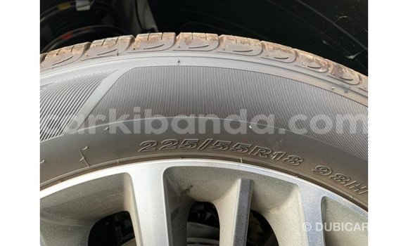 Acheter Import Voiture Hyundai Tucson Blanc à Import - Dubai, Ouganda Acheter Import Voiture Hyundai Tucson Blanc à Import - Dubai, Ouganda