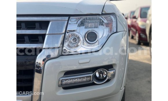 Buy Import Mitsubishi Pajero Black Car in Import - Dubai in Uganda Buy Import Mitsubishi Pajero Black Car in Import - Dubai in Uganda