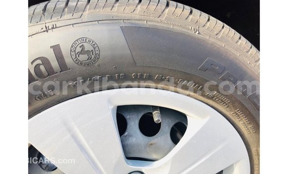 Nunua Imported Chevrolet Cruze Nyekundu Gari ndani ya Import - Dubai nchini Uganda Nunua Imported Chevrolet Cruze Nyekundu Gari ndani ya Import - Dubai nchini Uganda