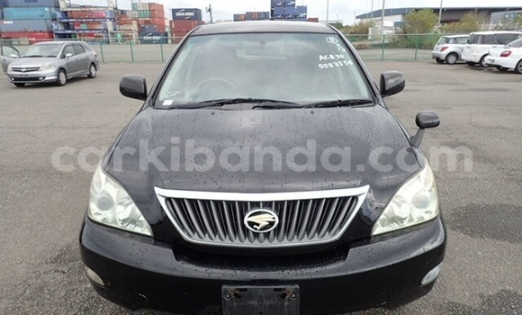 Gura Yakoze Toyota Harrier Black Imodoka i Kampala mu Uganda Gura Yakoze Toyota Harrier Black Imodoka i Kampala mu Uganda