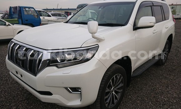 Buy Used Toyota Land Cruiser White Car in Kampala in Uganda Buy Used Toyota Land Cruiser White Car in Kampala in Uganda