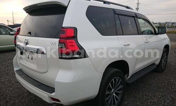 Buy Used Toyota Land Cruiser White Car in Kampala in Uganda Buy Used Toyota Land Cruiser White Car in Kampala in Uganda
