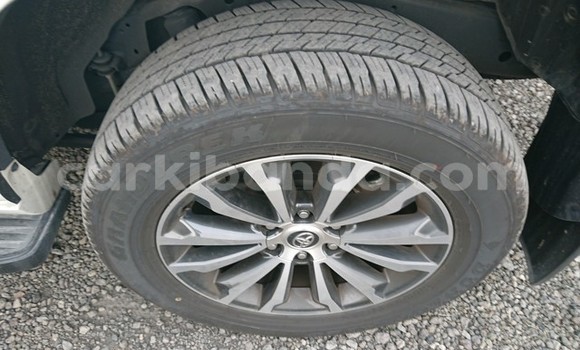 Buy Used Toyota Land Cruiser White Car in Kampala in Uganda Buy Used Toyota Land Cruiser White Car in Kampala in Uganda