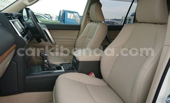 Buy Used Toyota Land Cruiser White Car in Kampala in Uganda Buy Used Toyota Land Cruiser White Car in Kampala in Uganda