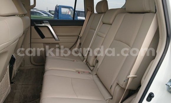 Buy Used Toyota Land Cruiser White Car in Kampala in Uganda Buy Used Toyota Land Cruiser White Car in Kampala in Uganda