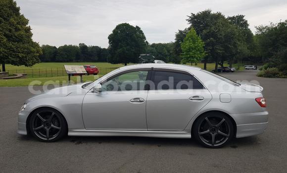 Gura Yakoze Toyota Mark X Silver Imodoka i Kampala mu Uganda Gura Yakoze Toyota Mark X Silver Imodoka i Kampala mu Uganda