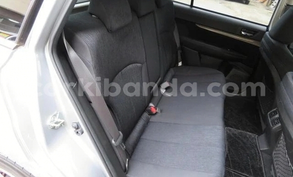 Gura Yakoze Subaru Legacy White Imodoka i Jinja mu Uganda Gura Yakoze Subaru Legacy White Imodoka i Jinja mu Uganda