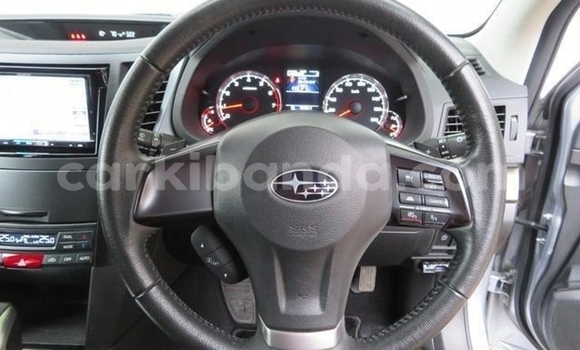 Gura Yakoze Subaru Legacy White Imodoka i Jinja mu Uganda Gura Yakoze Subaru Legacy White Imodoka i Jinja mu Uganda