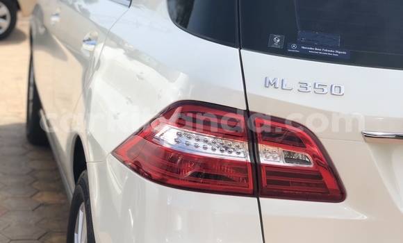Gura Nshya MercedesâBenz MâClass White Imodoka i Kampala mu Uganda Gura Nshya MercedesâBenz MâClass White Imodoka i Kampala mu Uganda