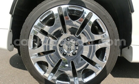 Buy Used Toyota Harrier White Car in Kampala in Uganda Buy Used Toyota Harrier White Car in Kampala in Uganda