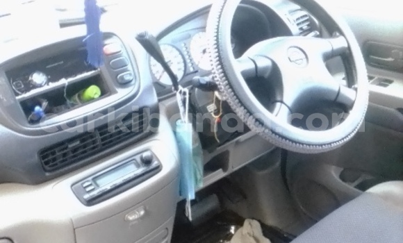 Buy Used Nissan Serena White Car in Kampala in Uganda Buy Used Nissan Serena White Car in Kampala in Uganda