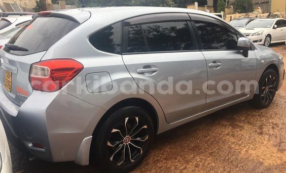 Gura Yakoze Subaru Impreza Silver Imodoka i Kampala mu Uganda Gura Yakoze Subaru Impreza Silver Imodoka i Kampala mu Uganda