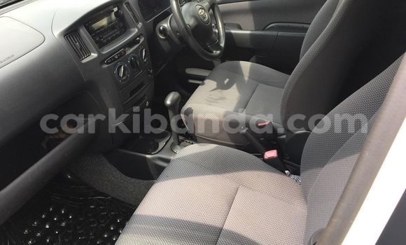 Gura Yakoze Toyota Succeed White Imodoka i Kampala mu Uganda Gura Yakoze Toyota Succeed White Imodoka i Kampala mu Uganda