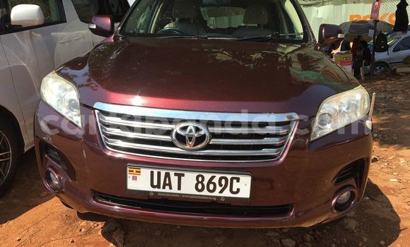 Gura Yakoze Toyota Vanguard Red Imodoka i Kampala mu Uganda Gura Yakoze Toyota Vanguard Red Imodoka i Kampala mu Uganda