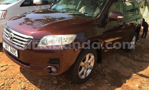 Gura Yakoze Toyota Vanguard Red Imodoka i Kampala mu Uganda Gura Yakoze Toyota Vanguard Red Imodoka i Kampala mu Uganda