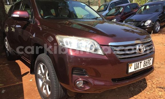 Gura Yakoze Toyota Vanguard Red Imodoka i Kampala mu Uganda Gura Yakoze Toyota Vanguard Red Imodoka i Kampala mu Uganda