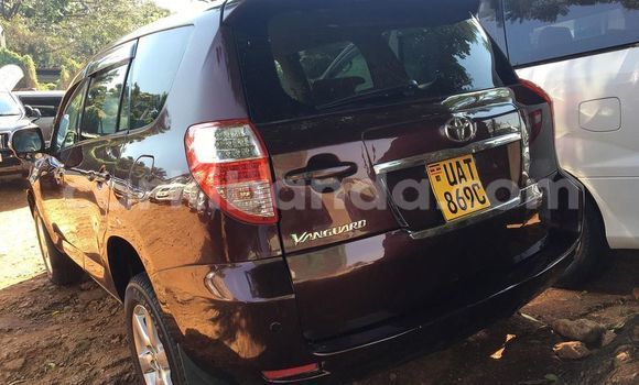 Gura Yakoze Toyota Vanguard Red Imodoka i Kampala mu Uganda Gura Yakoze Toyota Vanguard Red Imodoka i Kampala mu Uganda