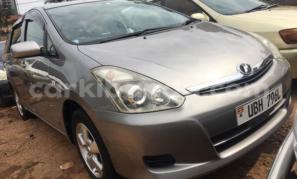 Gura Yakoze Toyota Wish Other Imodoka i Kampala mu Uganda Gura Yakoze Toyota Wish Other Imodoka i Kampala mu Uganda