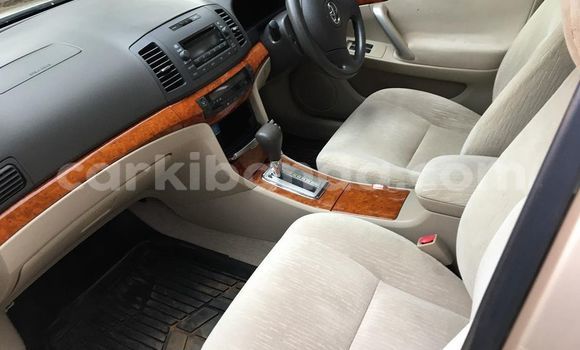 Gura Yakoze Toyota Premio Beige Imodoka i Kampala mu Uganda Gura Yakoze Toyota Premio Beige Imodoka i Kampala mu Uganda