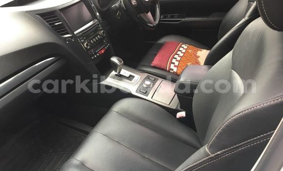 Gura Yakoze Subaru Legacy White Imodoka i Kalangala mu Central Gura Yakoze Subaru Legacy White Imodoka i Kalangala mu Central