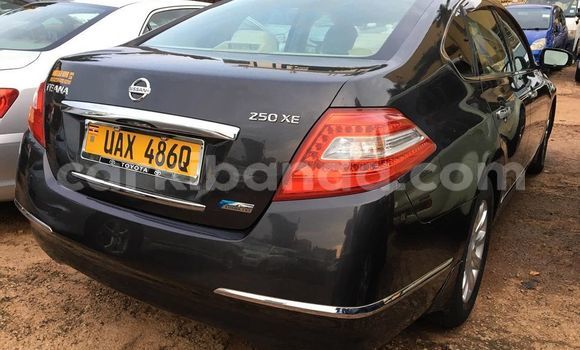 Gura Yakoze Nissan Teana Black Imodoka i Kampala mu Uganda Gura Yakoze Nissan Teana Black Imodoka i Kampala mu Uganda