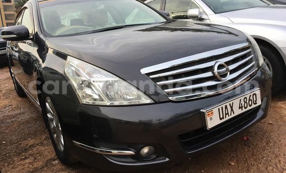 Gura Yakoze Nissan Teana Black Imodoka i Kampala mu Uganda Gura Yakoze Nissan Teana Black Imodoka i Kampala mu Uganda
