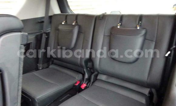 Nunua Ilio tumika Toyota Land Cruiser Nyeusi Gari ndani ya Kampala nchini Uganda Nunua Ilio tumika Toyota Land Cruiser Nyeusi Gari ndani ya Kampala nchini Uganda