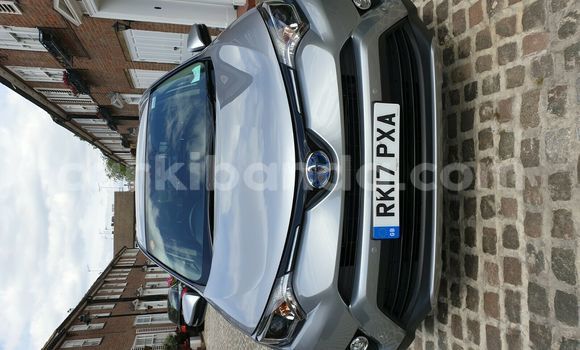 Gura Yakoze Toyota RAV4 Beige Imodoka i Kampala mu Uganda Gura Yakoze Toyota RAV4 Beige Imodoka i Kampala mu Uganda