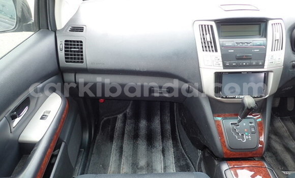 Gura Imported Toyota Harrier Black Imodoka i Kampala mu Uganda Gura Imported Toyota Harrier Black Imodoka i Kampala mu Uganda