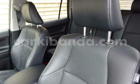 Gura Yakoze Toyota Land Cruiser Prado Black Imodoka i Kampala mu Uganda Gura Yakoze Toyota Land Cruiser Prado Black Imodoka i Kampala mu Uganda