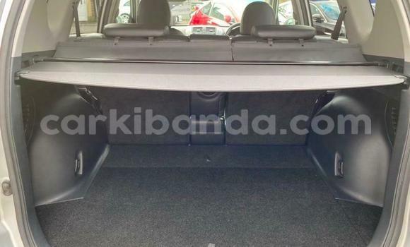 Gura Imported Toyota RAV4 Silver Imodoka i Kampala mu Uganda Gura Imported Toyota RAV4 Silver Imodoka i Kampala mu Uganda