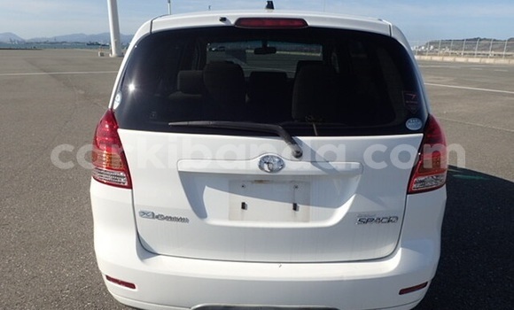 Gura Yakoze Toyota Spacio White Imodoka i Kampala mu Uganda Gura Yakoze Toyota Spacio White Imodoka i Kampala mu Uganda