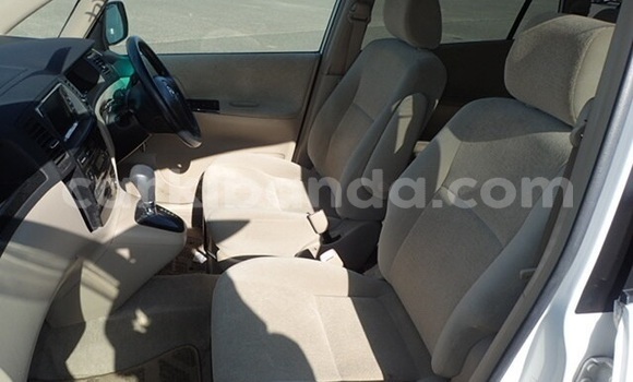 Gura Yakoze Toyota Spacio White Imodoka i Kampala mu Uganda Gura Yakoze Toyota Spacio White Imodoka i Kampala mu Uganda