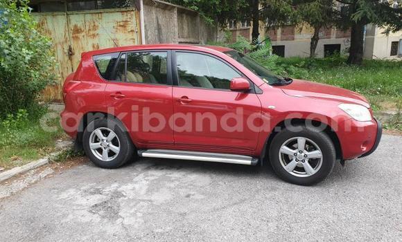 Gura Yakoze Toyota RAV4 Red Imodoka i Kampala mu Uganda Gura Yakoze Toyota RAV4 Red Imodoka i Kampala mu Uganda