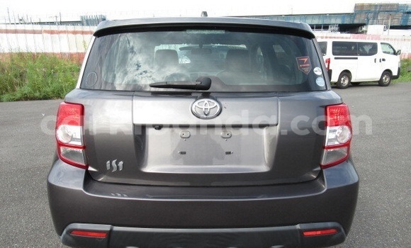 Gura Yakoze Toyota IST Beige Imodoka i Kampala mu Uganda Gura Yakoze Toyota IST Beige Imodoka i Kampala mu Uganda