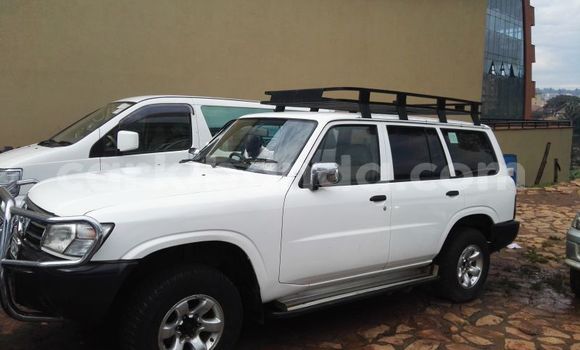 Buy Used Nissan Patrol White Car in Kampala in Uganda